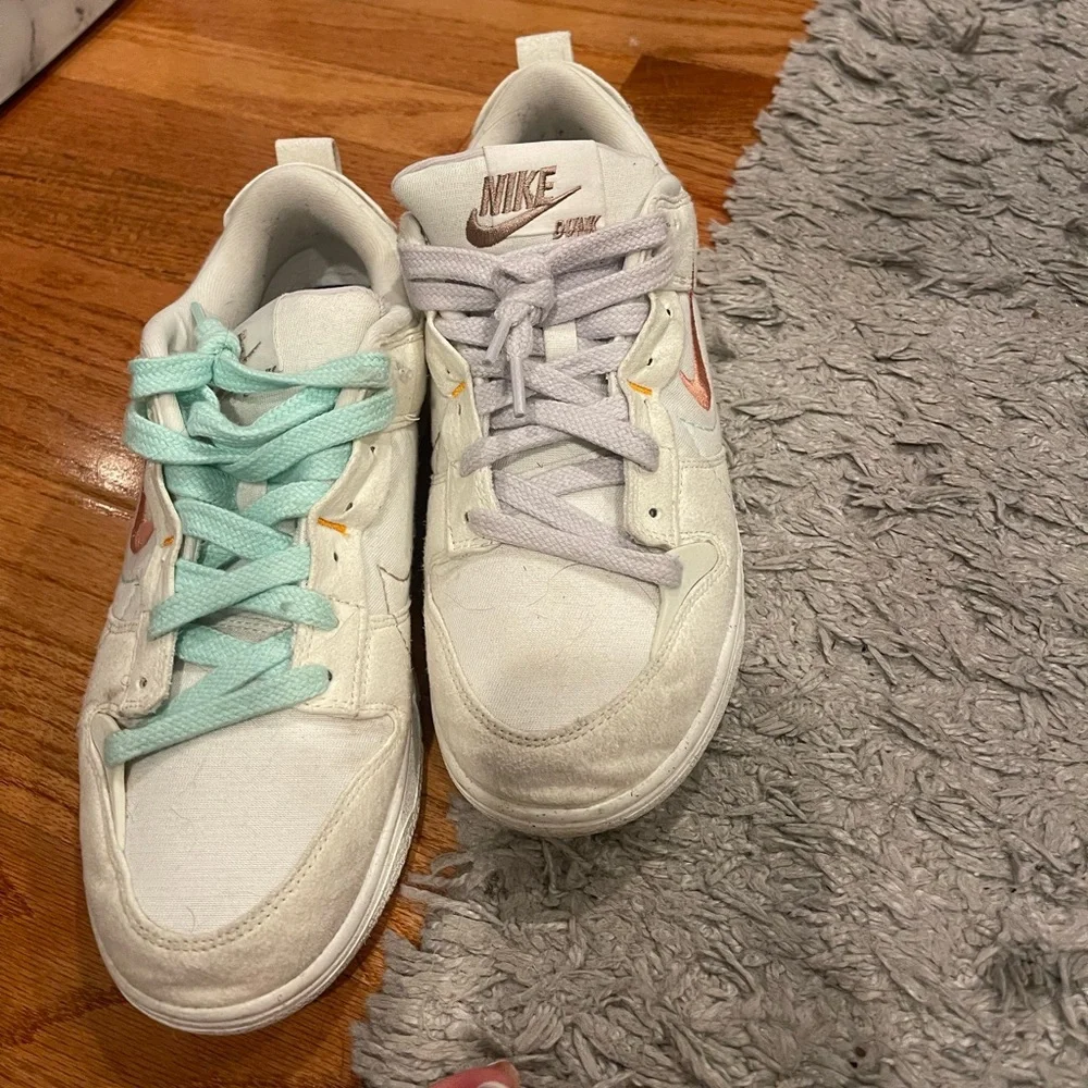 nike dunks - Picture 1 of 3